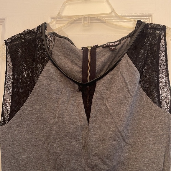 Express T-shirt - Picture 2 of 3